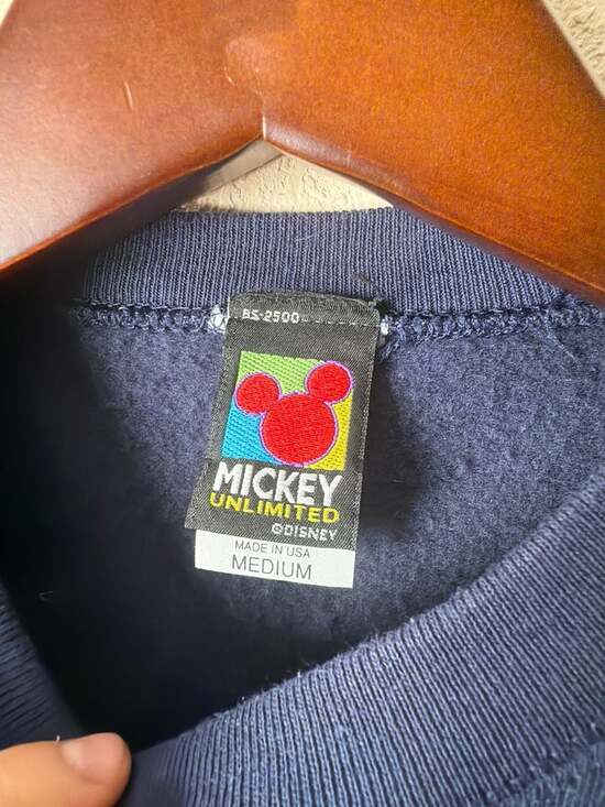 Vtg 90s Mickey Mouse Embroidered Spellout Sweatshirt Navy Blue M Made in USA - Picture 2 of 6